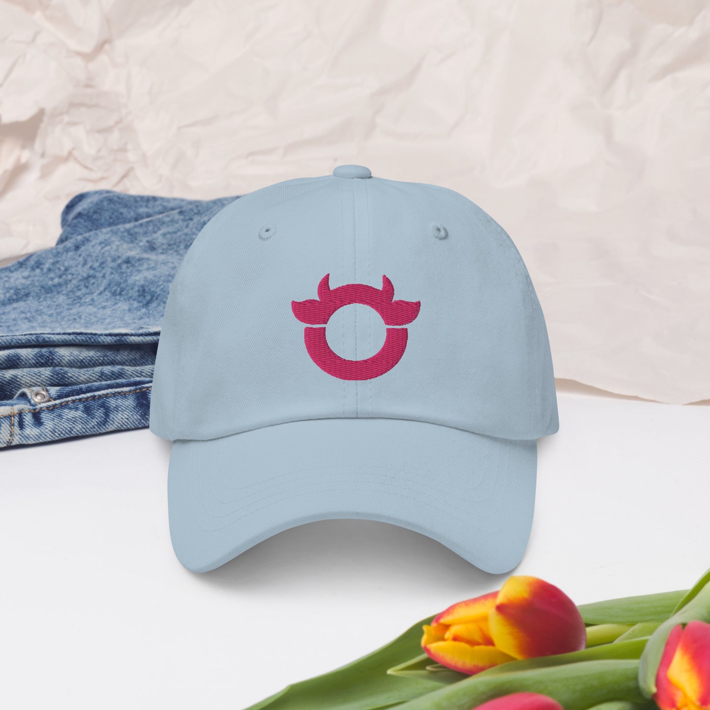 The original Nasty Cow cap with a bright pink embroidered logo.